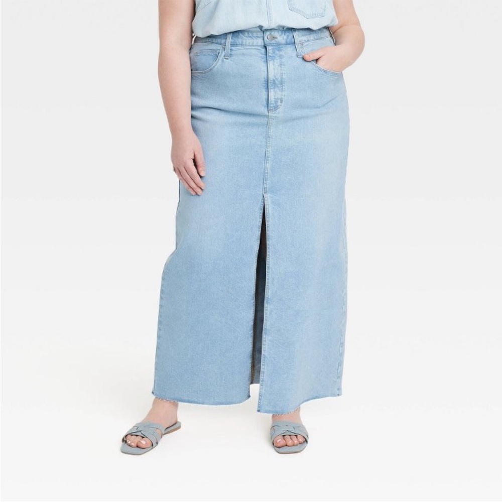 NWT Universal Treads DENIM LONG SKIRT with front slit size 16